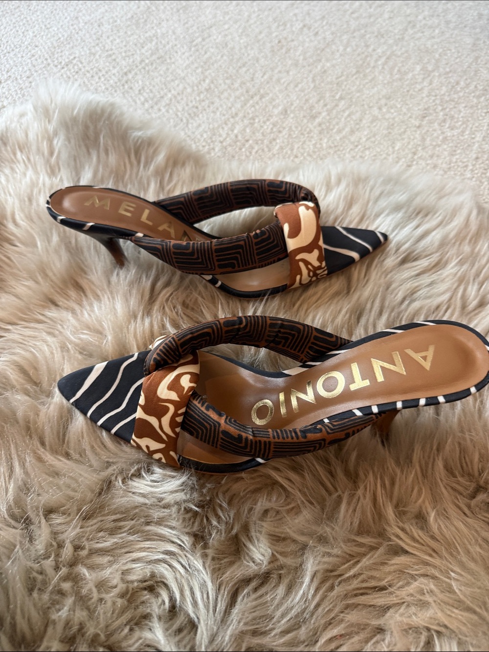Antonio Melani Brown Patterned Pointed Toe Slide Sandals - Picture 3 of 4